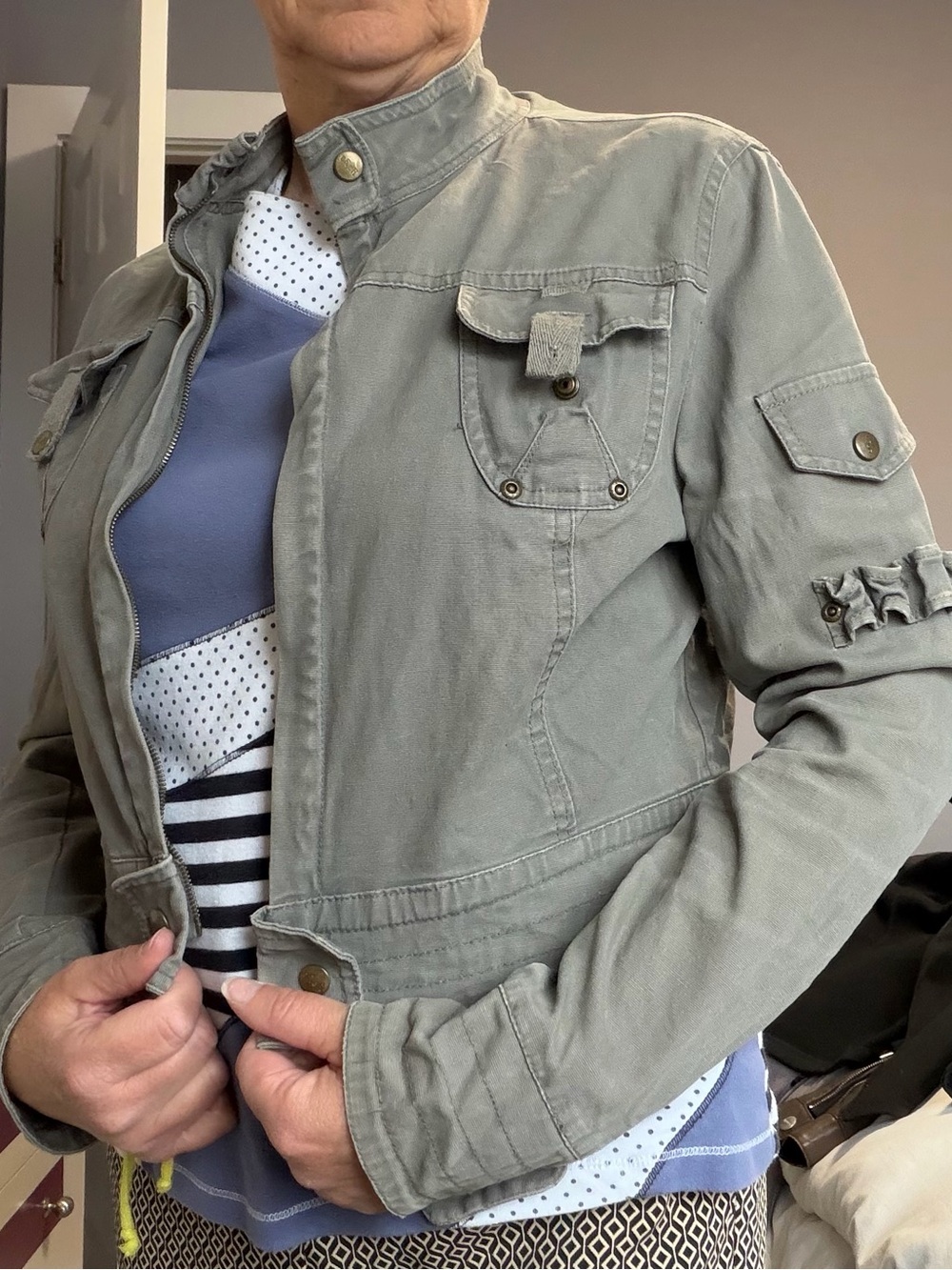 Cropped casual jacket